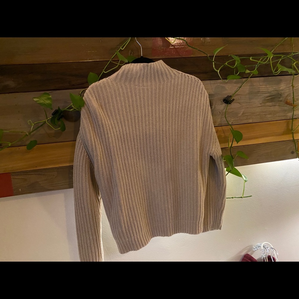 GAP Knit Oversized Tan Sweater - Size L 🖤 - Picture 4 of 9